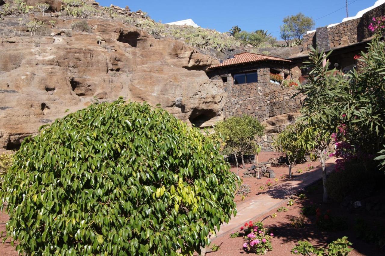 Castillo Lanzarote Villa Sophie - Luxury Villa -Sleep In A Volcanic Cave With Heated Pool Tías Екстериор снимка