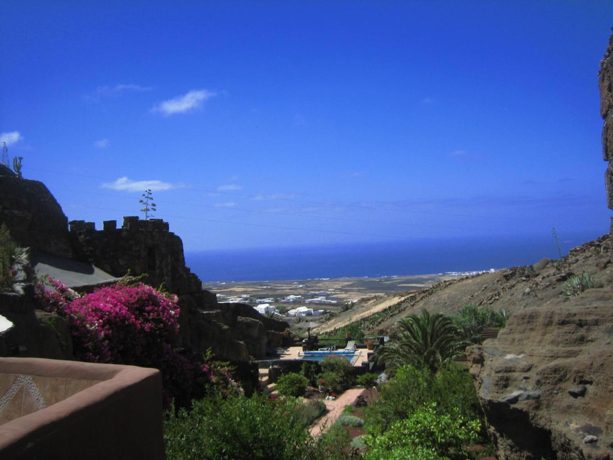 Castillo Lanzarote Villa Sophie - Luxury Villa -Sleep In A Volcanic Cave With Heated Pool Tías Екстериор снимка