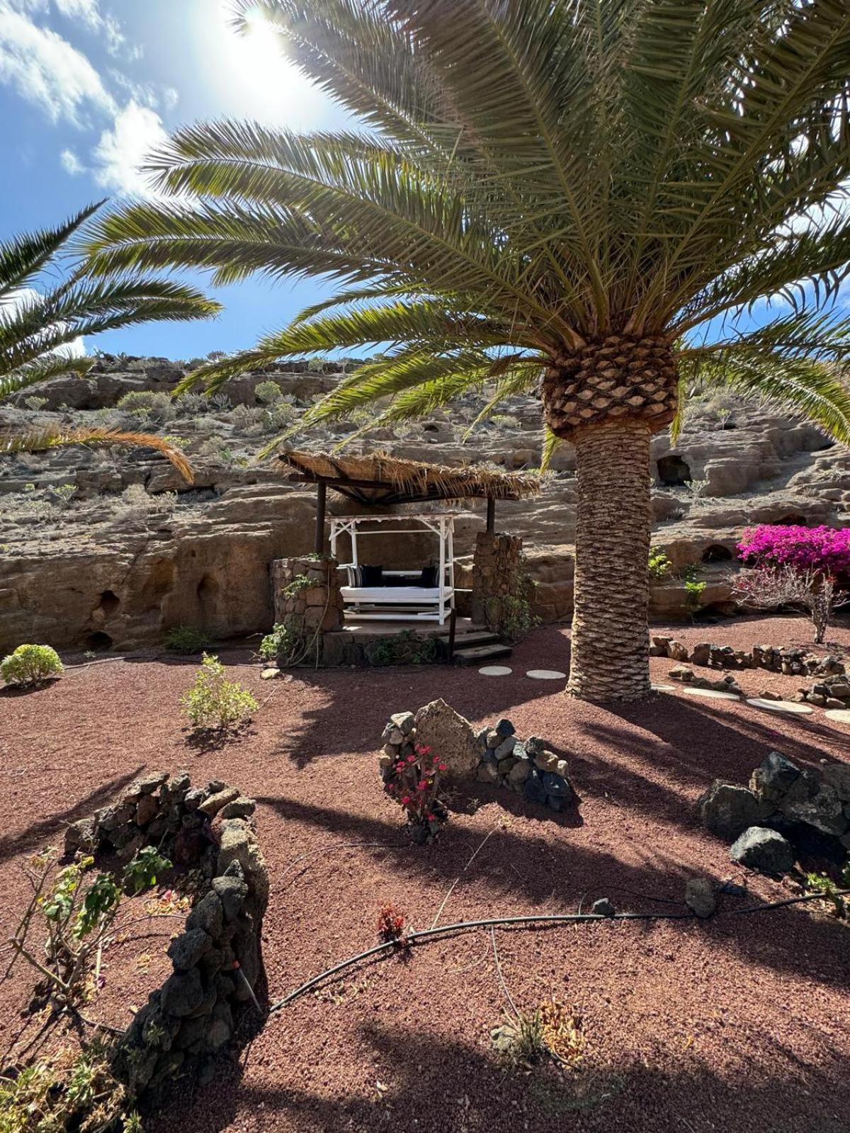Castillo Lanzarote Villa Sophie - Luxury Villa -Sleep In A Volcanic Cave With Heated Pool Tías Екстериор снимка