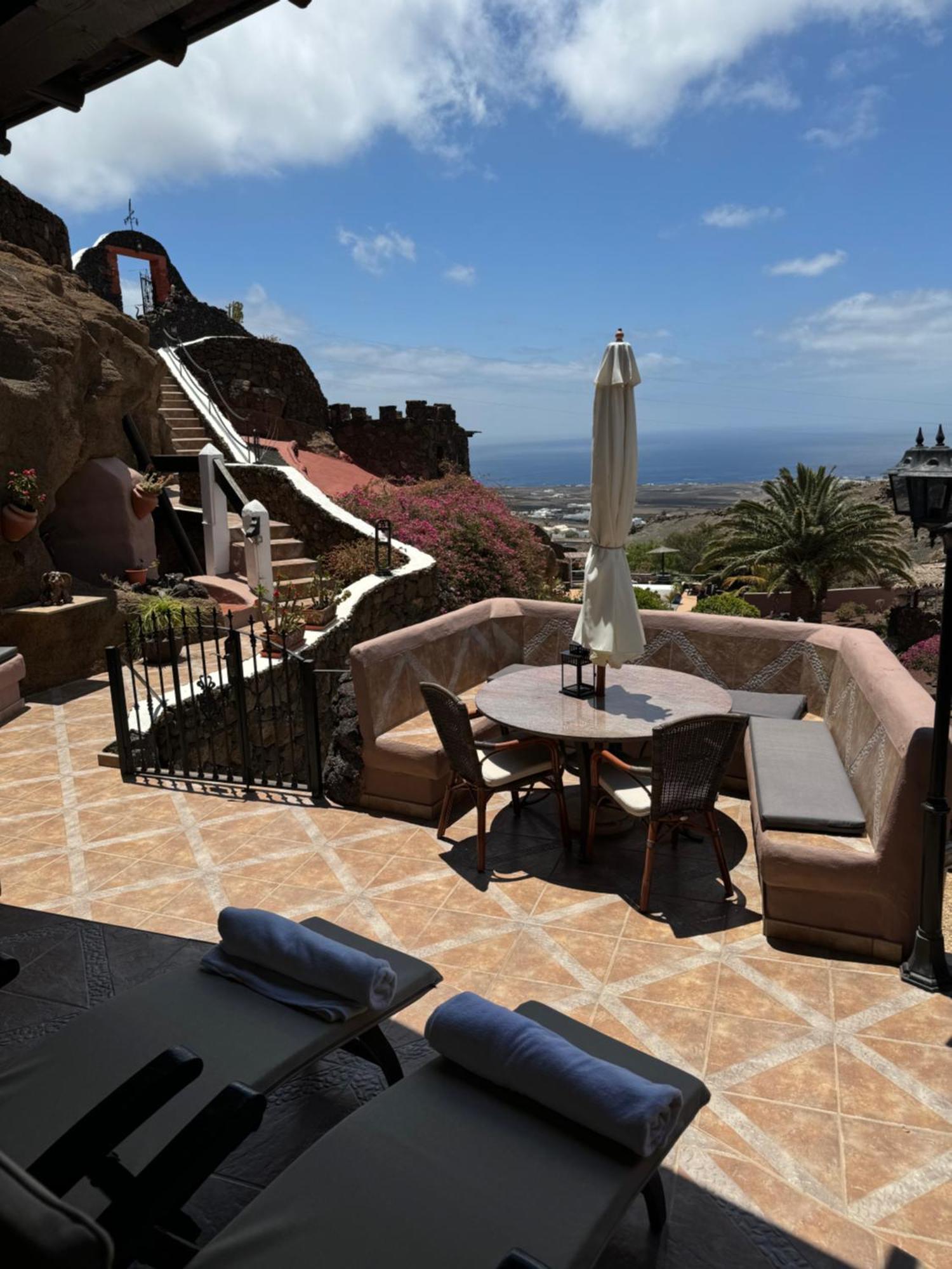 Castillo Lanzarote Villa Sophie - Luxury Villa -Sleep In A Volcanic Cave With Heated Pool Tías Екстериор снимка